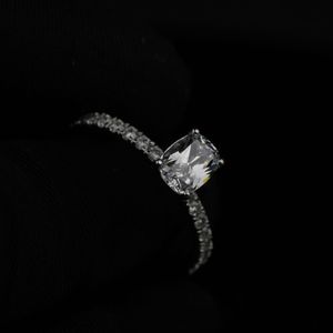 Anillo de Diamante Cultivado en Laboratorio de 2 Quilates, Corte Cojín, VS1, Certificado IGI, Chapado en Oro, Oro Rosa, Plata, Anillo de Compromiso para Mujer - Product Image 4