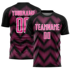 Conception d'uniforme de football de qualité pour un entraînement quotidien, un confort respirant, un tissu à séchage rapide et un ajustement flexible pour les joueurs jeunes et adultes - Product Image 3