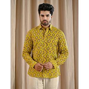 Chemise décontractée en popeline de coton jaune pour homme, respirante, taille XL, à manches courtes et sans col, 100 % coton imprimé - Product Image 1