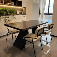 Table à manger rectangulaire moderne en bois massif avec plateau spacieux |   Table durable 6 places pour la maison, les restaurants et les cafés
