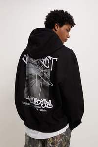 <b>TRENDY</b> BREATHABLE <b>HOODIE</b> WITH EXTRA COMFORT - Product Image 3