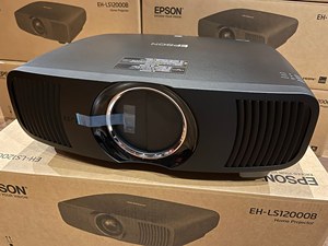 Offre promotionnelle Epso EH LS12000B 4K Pro-UHD True Smart Cinema-Gaming Projecteur laser 3LCD 2700 Lumens Projecteur DLP Neuf - Product Image 2