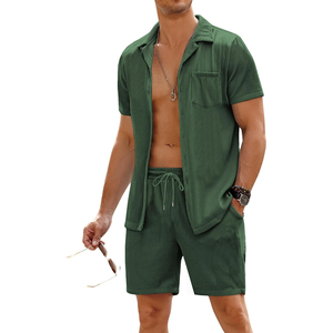 Ensemble deux pièces décontracté pour homme : chemise à manches courtes unie et short, 100 % coton, séchage rapide, idéal pour l'hiver (vente en gros) - Product Image 1