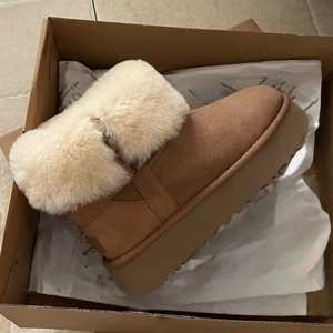 Chaussures de créateur Tasmans en dropshipping, baskets tendance, bottes de neige thermiques haut de gamme à plateforme avec fourrure mignonne pour l'hiver et l'automne - Product Image 2