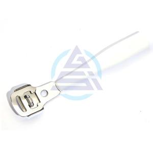 Nettoyant pour les pieds, grattoir professionnel pour les pieds, éliminateur de callosités et pédicure pour éliminer les peaux dures, manche en plastique - Product Image 1