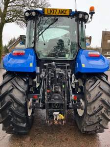 Caja de Cambios y Motor para Tractor Agrícola Electro-Command T5.110 4x4 100HP - Product Image 3