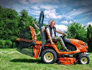 Tondeuse à gazon industrielle diesel GR2120 II de qualité supérieure, robuste et durable, avec moteur puissant et performances de coupe performantes - Product Image 6