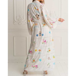 ชุดกิโมโนผู้หญิงแบบยาว ดีไซน์หรูหรา ผ้าพลิ้วไหว เปิดด้านหน้า เหมาะสำหรับการสวมใส่แบบเลเยอร์ เพิ่มความสบายและทันสมัย - Product Image 2