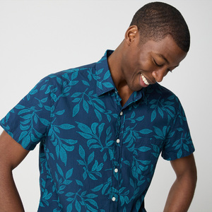 Camisas de manga corta estampadas para hombre de algodón suave con etiqueta personalizada Logotipo de impresión bordado y marca para ropa informal - Product Image 3