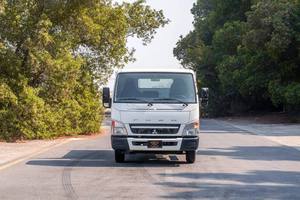 NUOVO 2024 Mitsubishi Canter 3.0L Turbo Potenza 175 CV 4 Cilindri 4X2 2 Assi Alimentazione Diesel Trasmissione Manuale Guida a Sinistra - Product Image 2