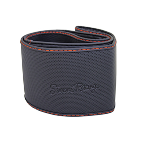Housse de volant noire Soft Skin avec surpiqûres rouges - Product Image 2