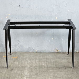 Pieds de table en fer assemblés CONCEPT CONE HCCO002 120x60 Concept pour manteaux pour femmes - Product Image 3