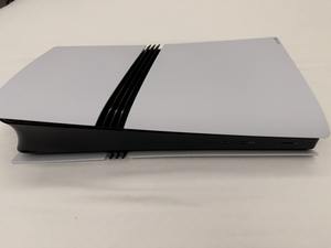 Console PlayStation 5 Pro d'origine, édition la plus récente, 825 Go, avec lecteur de disque de 2 To ou 1 To - Product Image 4