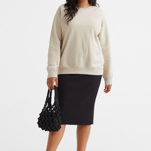 Sudaderas de mujer de gran tamaño de alta calidad con capucha Logotipo personalizado Diseño de lavado ácido Cómodo para la temporada de invierno - Product Image 1