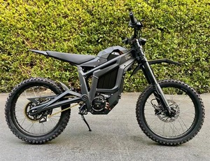 OFERTAS TOP Talariaaa MX5 Pro Motocicleta Eléctrica Todoterreno Motor de 5000W Batería de 60V 40Ah Velocidad Máxima de 47 mph Garantía OEM de 3 Años - Product Image 3