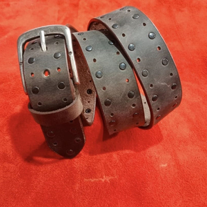 Belle ceinture en cuir de style américain vintage pour garçons Logo personnalisable en peau de vache avec boucle en acier - Product Image 5