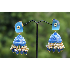 Boucles d'oreilles jhumki en laiton pour filles et femmes, finition mattefining meenakari partywear, perles bleues - Product Image 2