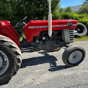 Tracteur agricole d'occasion Massey Ferguson MF 165 4x4 45 CV avec moteur, boîte de vitesses et pompe pour usage agricole – Vente rapide en gros - Product Image 4