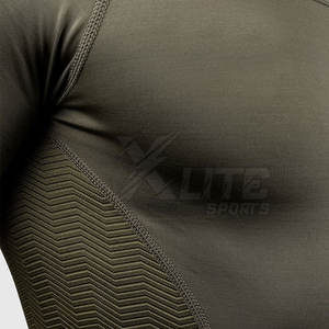 Camiseta Deportiva Transpirable de Alta Calidad en Spandex/Poliéster para Hombre, Manga Larga, Estilo Rash Guard para MMA, Mayor Comodidad - Product Image 5