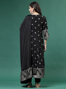 Conjuntos de Kurta, Pantalón y Dupatta Angrekha Bordados en Color Negro, Elegantes y Modernos para Mujer, Listos para Usar, Casuales, de Rayón, Cuello en V, Corte en A, OEM - Product Image 3
