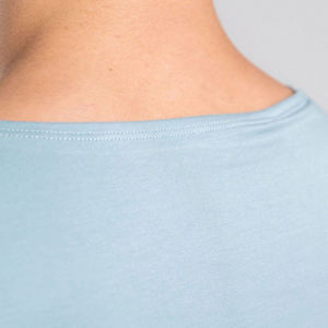 T-shirt décontracté à manches courtes en tricot satiné ultra premium pour homme, chemise respirante de grande taille de style nouveau et tendance - Product Image 6