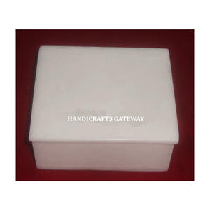 Forme carrée faite à la main de boîte de marbre simple de marbre blanc avec la surface douce et brillante utilisée pour l'emballage de collier et le but de cadeau - Product Image 1