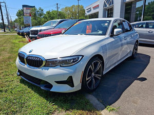 2022 3 S-e-r-i-e-s 330i x-Drive AWD con bajo kilometraje y precio asequible en stock listo para su envío - Product Image 2