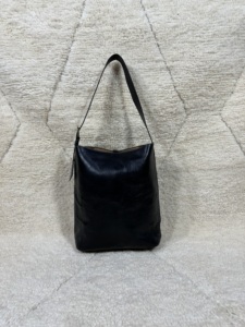 Bolso Hobo de Cuero Marroquí Hecho a Mano para Mujer |   Bolso de Hombro de Cuero Vacuno Natural Premium, Color Personalizable |   Cuero Ético - Product Image 3