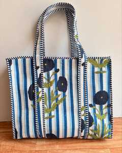 Sac à provisions fait main en coton indien matelassé pour femmes Sac à main de style bohème imprimé floral pour l'été Style décontracté - Product Image 1