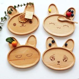 Fabricant vietnamien vente en gros assiette à compartiments en bois d'acacia assiette en forme d'éléphant pour enfants OEM Logo personnalisé variété de choix - Product Image 4