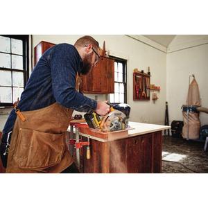 Sierra Circular Inalámbrica de 7-1/4 Pulgadas con Kit de Freno, 20V MAX*, Fuente de Alimentación Portátil a Batería para Cortar Madera, Metal y Azulejos, para Uso Industrial y Bricolaje - Product Image 1