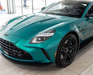 แอสตัน มาร์ติน แวนเทจ รุ่นมาตรฐานปี 2025 - Product Image 1