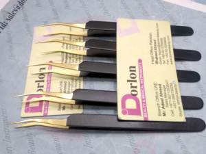 Pinzas para pestañas Negro mate con puntas chapadas en oro Acero inoxidable Clásico y Mega volumen Pinzas profesionales para pestañas - Product Image 3