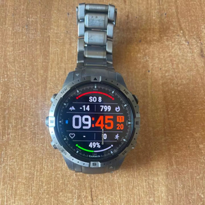 Reloj Garmin MARQ Adventure de Alta Gama, Moderno Monitor de Actividad Física con Pantalla IPS, 100% Original Sellado de Fábrica - Product Image 1