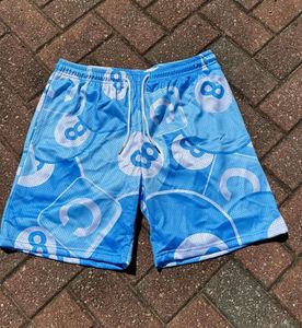 Personnalisé et conçu dans un style streetwear. Ils sont fabriqués à partir de tissu en maille et ont un design rétro classique - Product Image 4