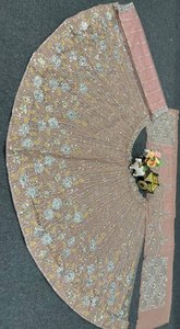 Tenue de soirée Lehenga Choli avec broderie de paillettes Lehenga - Product Image 4