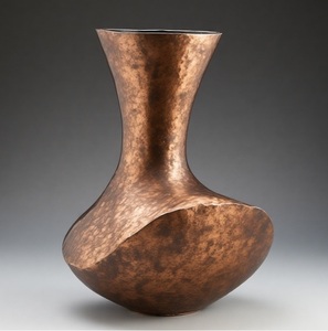 TimelessAura Artisan Vase en cuivre dans une finition rustique Vase de sol en métal Floral en relief Design Home Decor Accent Statement - Product Image 1