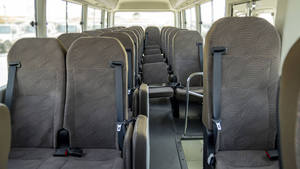 รถ SUV ปี 2024 ราคาประหยัด เครื่องยนต์ดีเซล ยูโร 4 สีเข้ม ขับเคลื่อนสี่ล้อ พื้นที่ภายในหุ้มหนัง พวงมาลัยซ้าย หลังคาพาโนรามา เกียร์อัตโนมัติ กล้องมองหลัง 360 องศา - Product Image 6