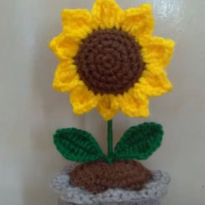 Girasol de ganchillo artificial ecológico de larga duración en maceta decoración del hogar para estantes de Diwali mantos espacios de trabajo - Product Image 1