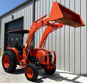 Acheter un tracteur compact Kubota L3301 disponible à la vente avec moteur haute performance et qualité de construction durable livraison rapide - Product Image 3