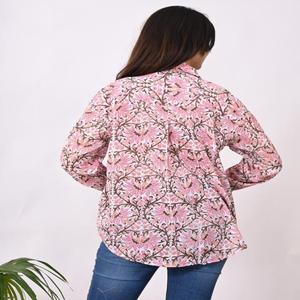 Chemise en coton imprimée de fleurs pour femmes de créateur chemisier surdimensionné fait à la main chemise tissée à boutons coupe régulière pour tenue formelle décontractée - Product Image 5