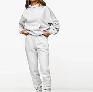 Conjunto de chándal de 2 piezas para mujer, ropa informal de diseño elegante a la moda de calidad premium 100% algodón de talla grande personalizada con tops largos - Product Image 1