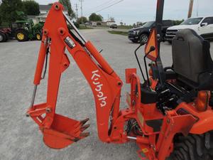 Mini tracteur compact Kubota BX23 2025 avec chargeur frontal, pelle arrière, tondeuse, équipement agricole efficace, livraison gratuite - Product Image 2