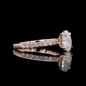 แหวนหมั้นเพชรขนาด1.45กะรัตรูปไข่สี E-F ใส VVS-VS 14K โรสโกลด์เครื่องประดับเจ้าสาวผ่านการรับรองจริยธรรม - Product Image 4