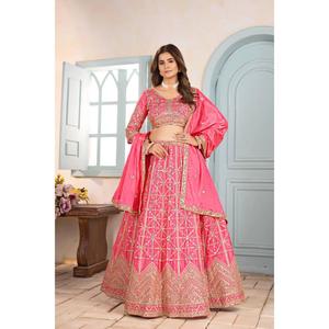 Conjunto de Lehenga Choli Moderno para Mujer, Diseño con Estampado Digital y Bordado, Colección de Ropa Étnica Elegante y Ecológica, para Exportación - Product Image 3
