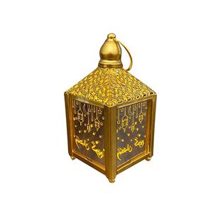 Lanterne du Ramadan en métal artisanale, forme marocaine, durable, utilisation en intérieur, pour la décoration de la maison, charme du festival, belle illumination, culturelle - Product Image 1