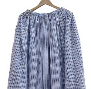 กระโปรงแม็กซี่ทรงบานลายทางสีน้ำเงินขาวพรีเมียม ผ้าเนื้อนุ่มเบาสบาย ดีไซน์จีบหรูหรา พร้อมขอบยางยืดสวมใส่สบาย - Product Image 1