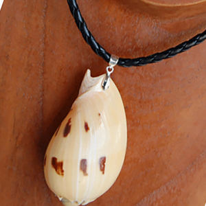 SEASHELL JEWELRY Natural <b>Shell</b> Necklace <b>Bead</b> and Animal Style for Religious Gifts - Product Image 1