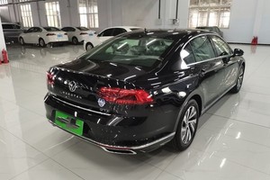 Voiture d'occasion de haute qualité, modèle 2018, pour Magotan GTX Diesel Berline, en excellent état, avec transmission automatique et sièges en cuir - Product Image 3