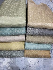 Tissu jacquard de brocart sophistiqué pour vêtements de cérémonie Tentures de luxe et rembourrage de meubles Offres en gros - Product Image 2